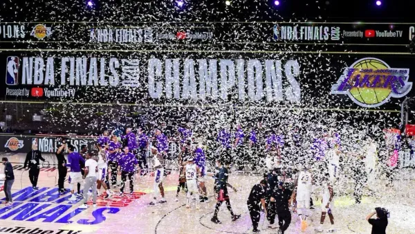 Lakers comemoram o título da NBA de 2020 após vitória sobre o Heat. Crédito: Getty Images          Ask ChatGPT